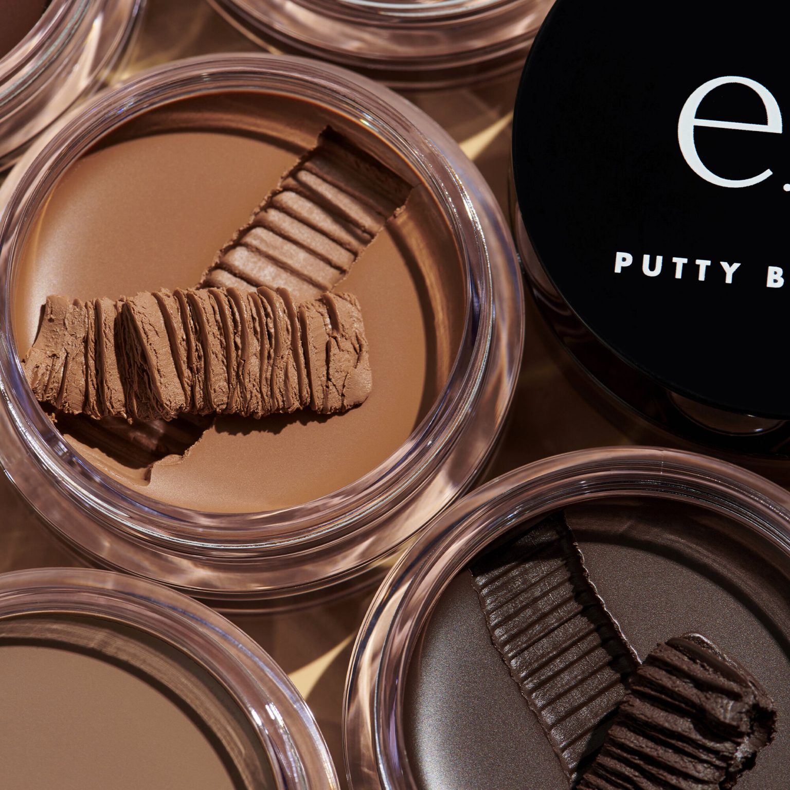 How To Put On Elf Putty Bronzer