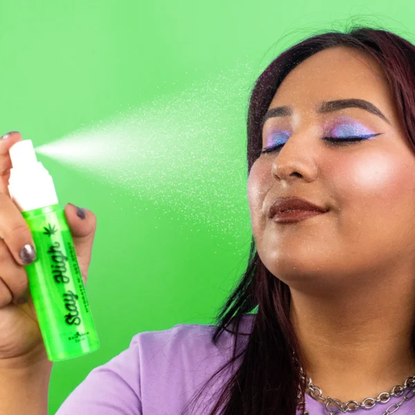 ITALIA DELUXE STAY HIGH HYDRATE N' SET SPRAY - Image 2