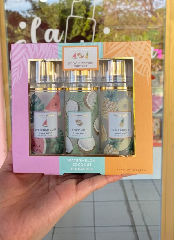 BOTANICAL INFUSION  SETS DE BODY MISTS SANDIA, COCO Y PIÑA