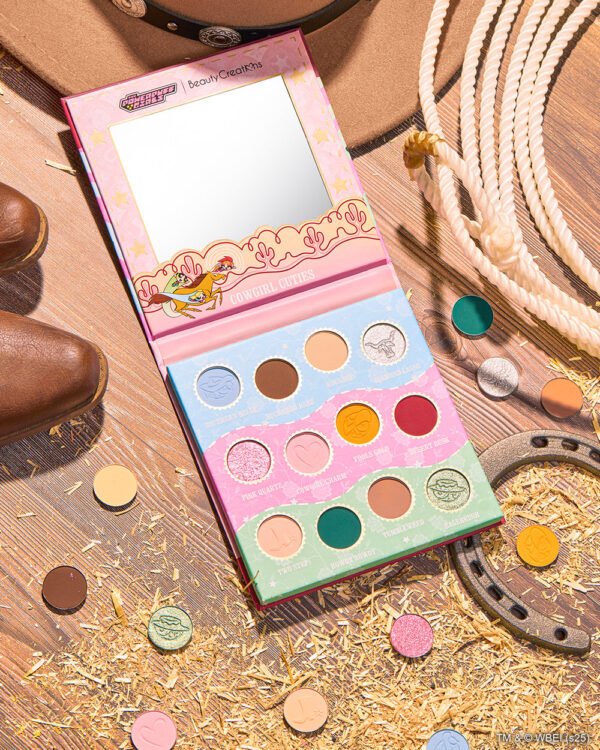 COWGIRL CUTIES SHADOW PALETTE- PALETA DE SOMBRAS THE POWERPUFF GIRLS X BEAUTY CREATIONS